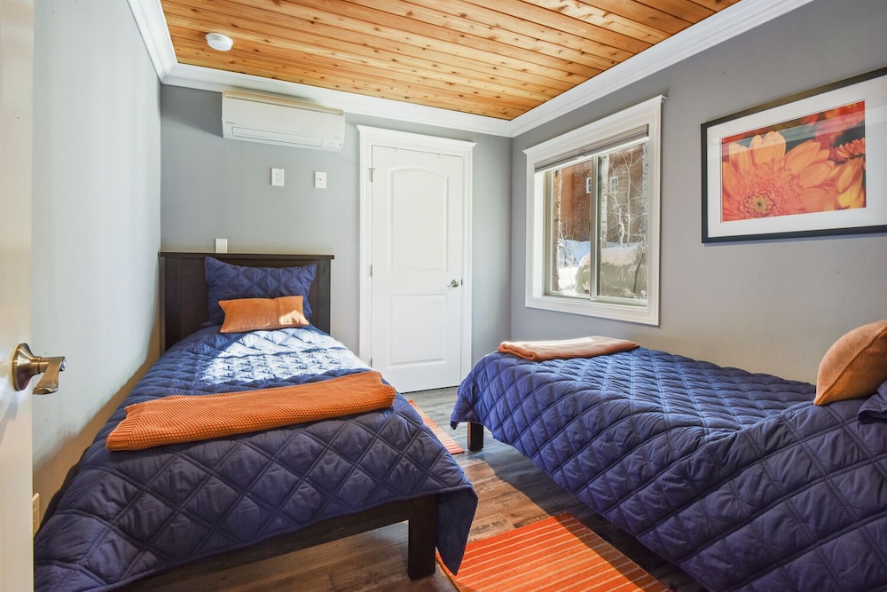 Alpine Chalet Nature Lovers Rejoice! Chic 4 BDR view 2