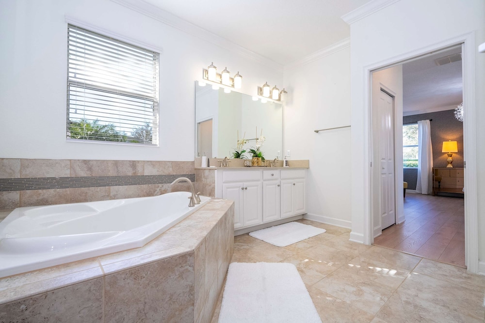 Luxurious 4Bd Villa Private Pool Spa Champions Gate Resort 9021