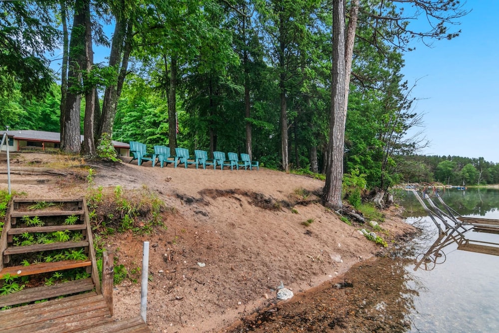 Lakeside Getaway pet Friendly