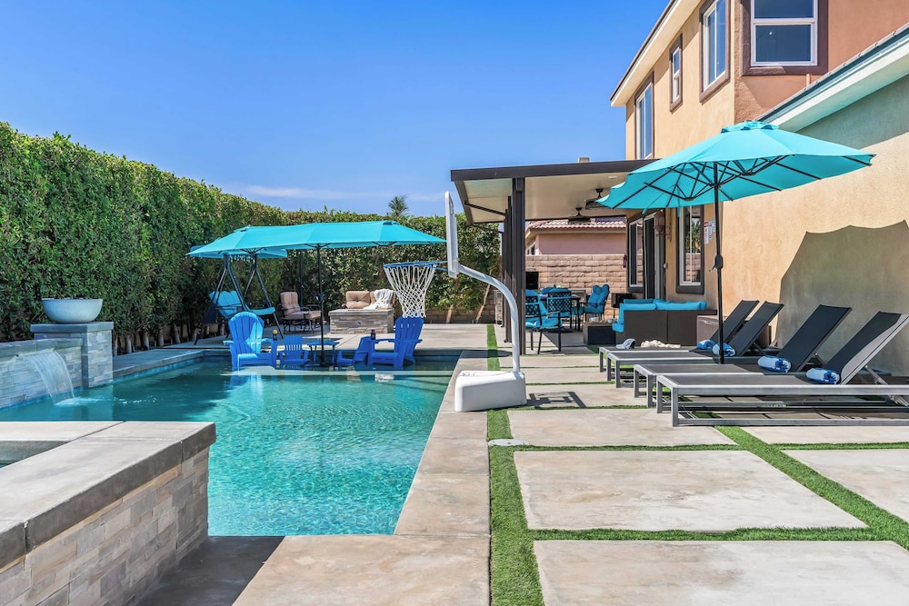 Casa Campo 5BR Desert Oasis w/ Pool, Firepit, & Outdoor Lounge