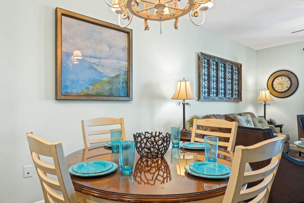 Grand Panama Beach Resort by Book That Condo