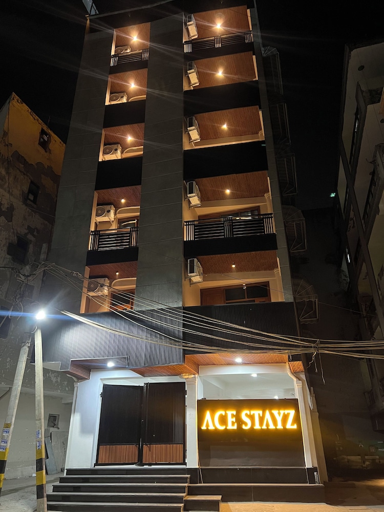 ACE STAYZ