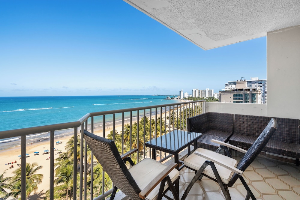 Waterfront Balcony Swimming Pool