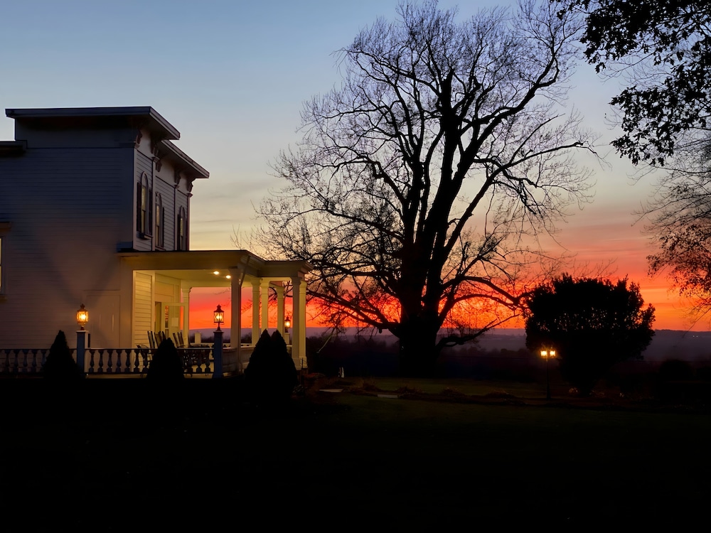 John Joseph Inn