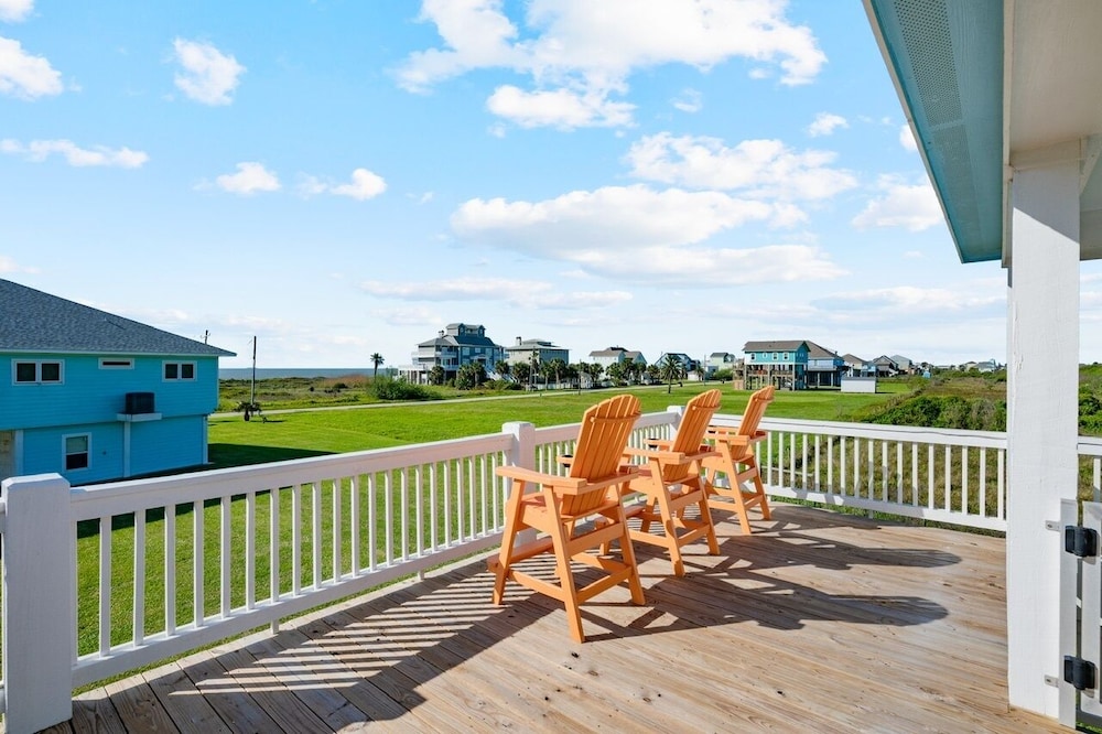 Gulf Winds 3 Bedroom Home