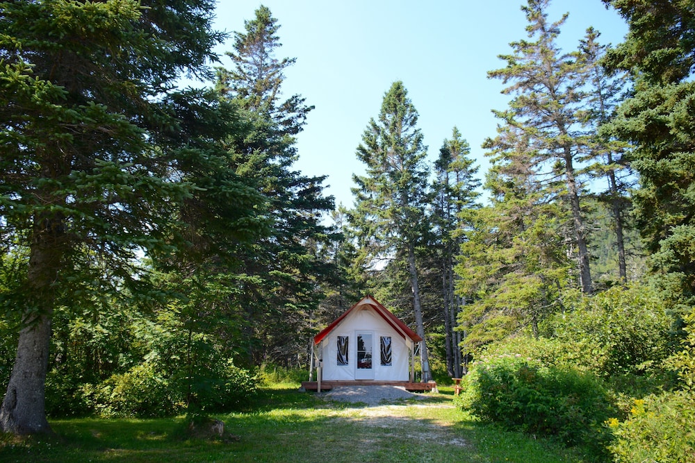 Maisonnettes Camping de la Baie de Perce