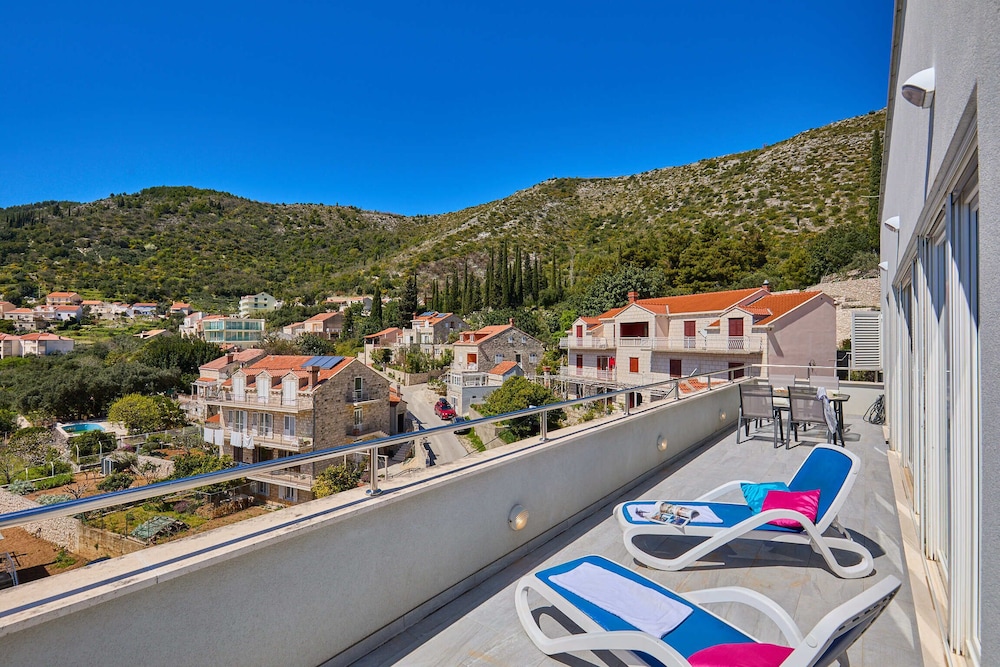 Blue Bay Apartment