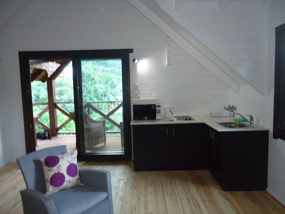 Lemongrass Lodge