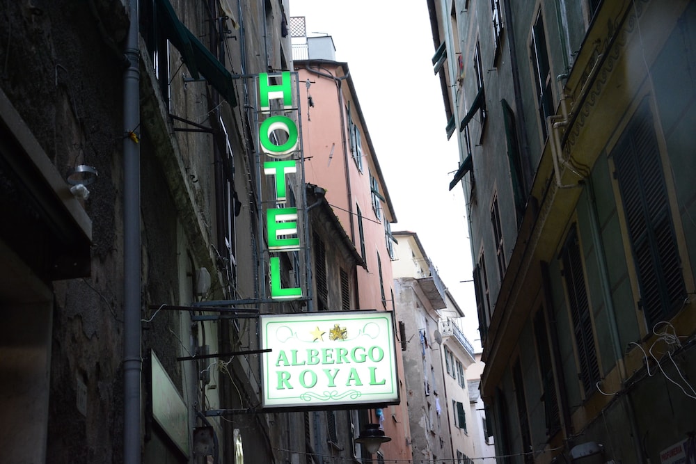 Hotel Albergo Royal - Image 1