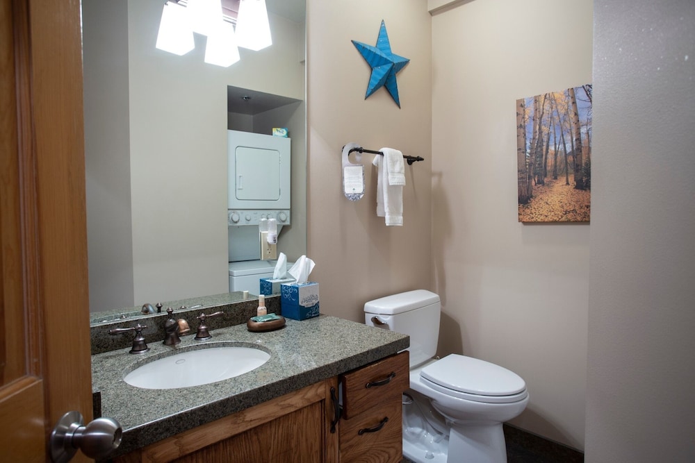 Courchevel at Deer Valley Resort - One Bedroom Condo with Hot Tub # C202 1 Condo