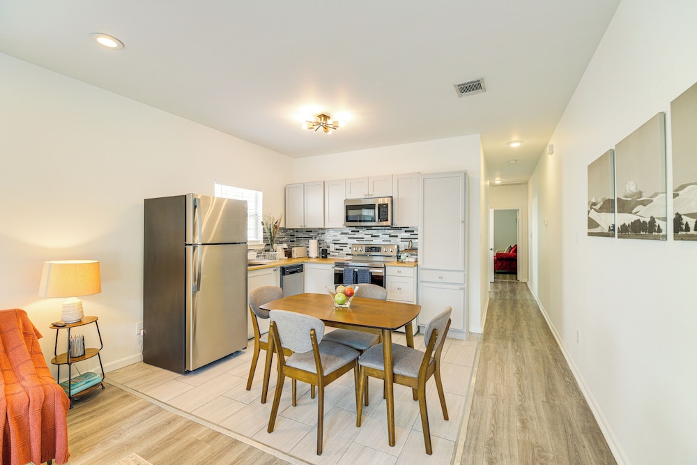 Light Rail Access & Skyline View! Modern HTX Home