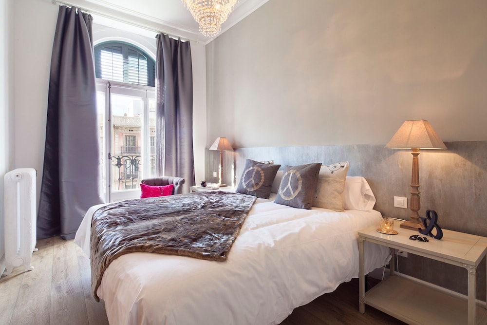 Catalunya Palace Apartment