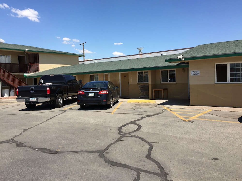 Encore Motel