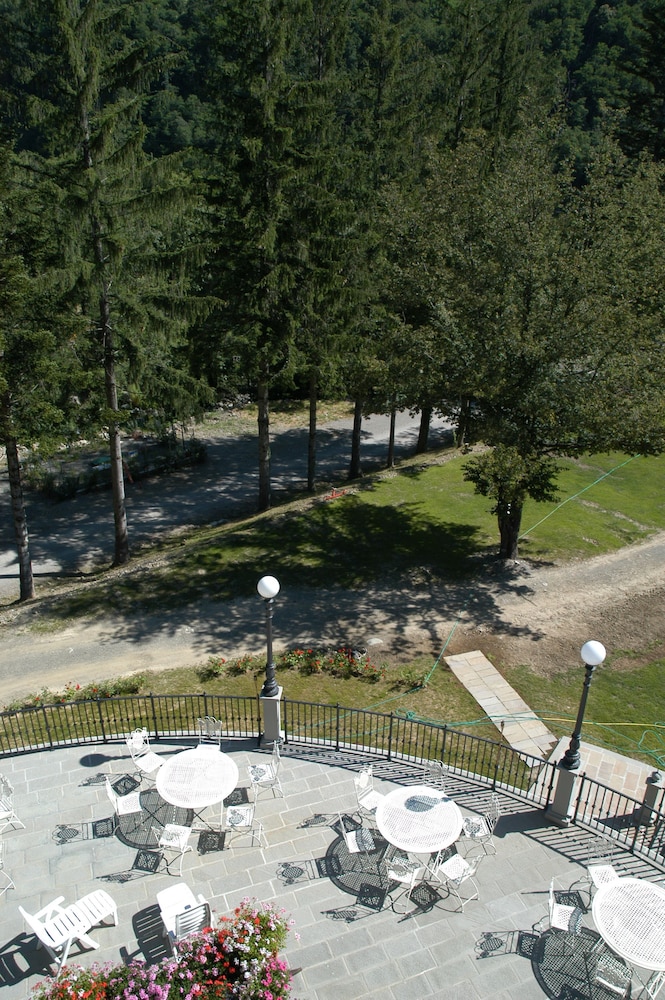 Antica Dimora Villa Basilewsky view 2