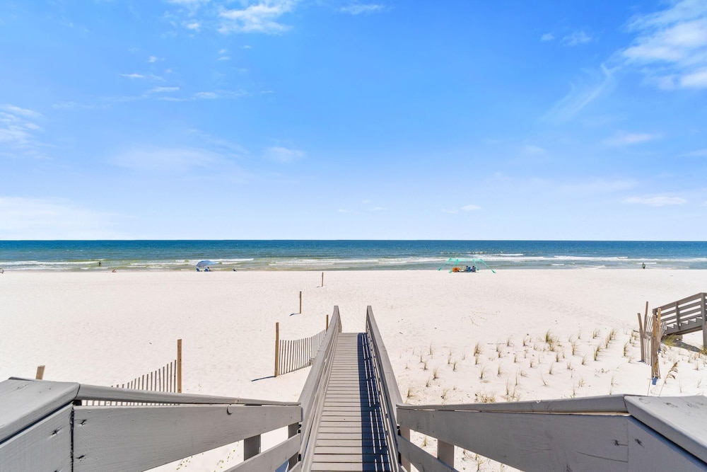 Casa Playa at Eleanor Beach
