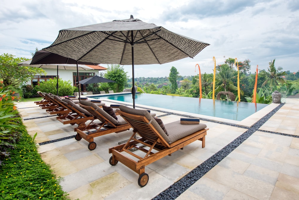 Lebah Villas