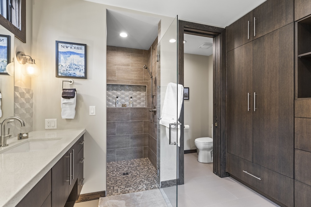 Nine Peaks 4 Bedroom Home