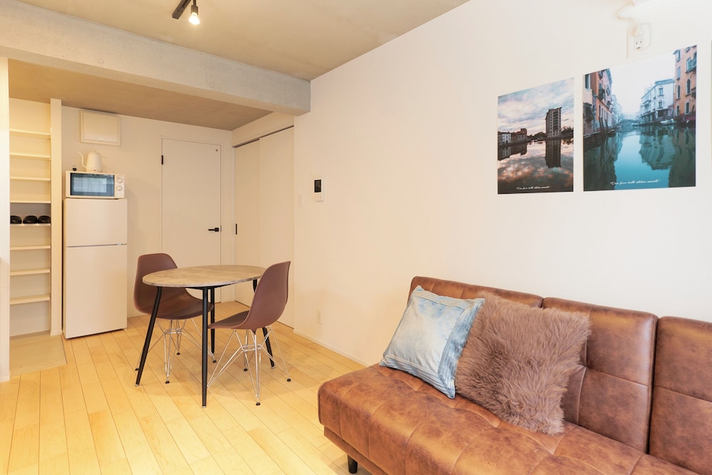 Frontier Comfort Kita-Ikebukuro by Tranova