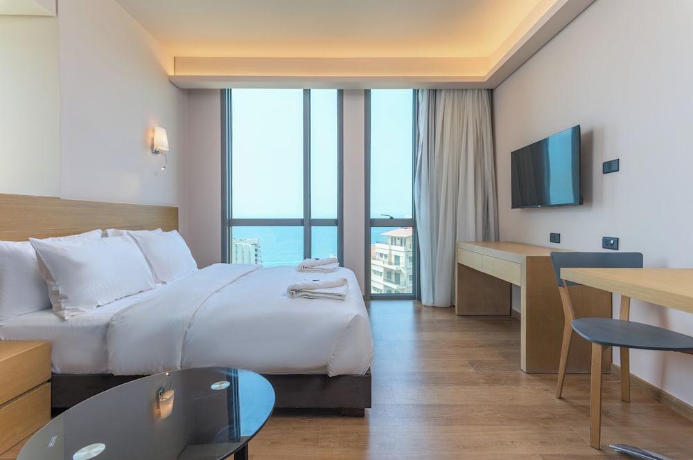 Jounieh Living - Residences by Local Host