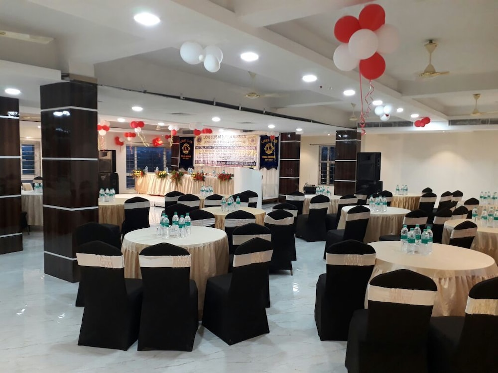 Hotel Akash Sarovar