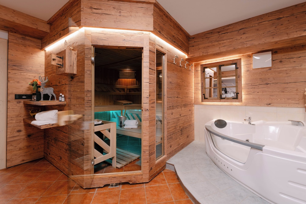 Luxury Chalet 330 m² Sauna, Jacuzzi & Mountain View