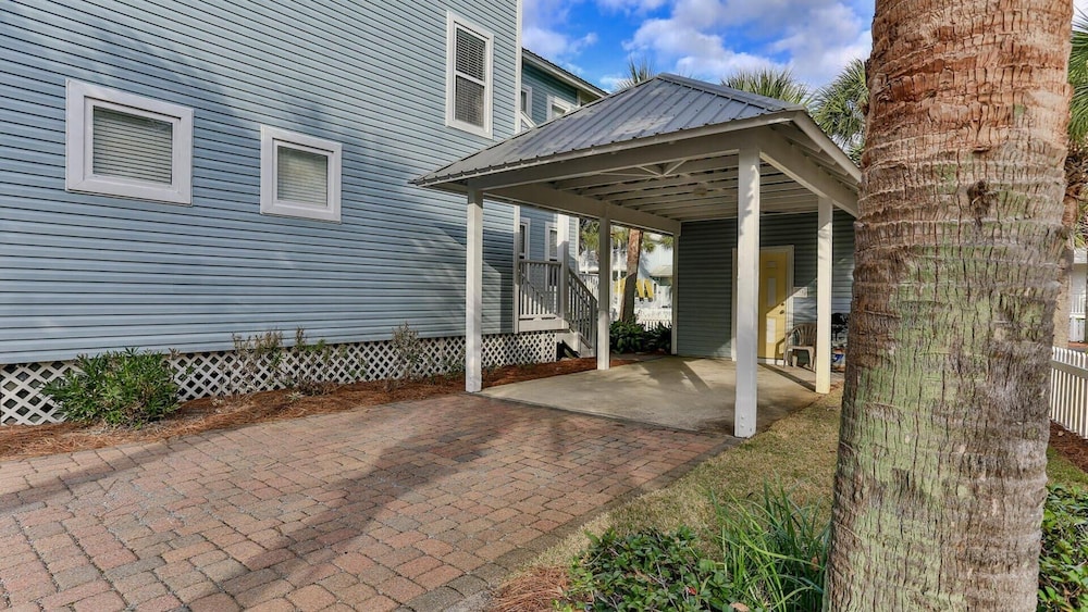 Biglows Bungalow