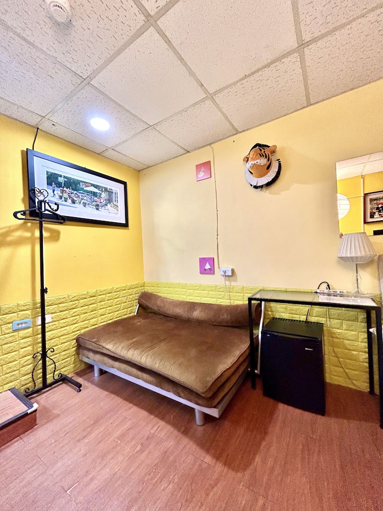 Ximen Triple Tiger Hostel