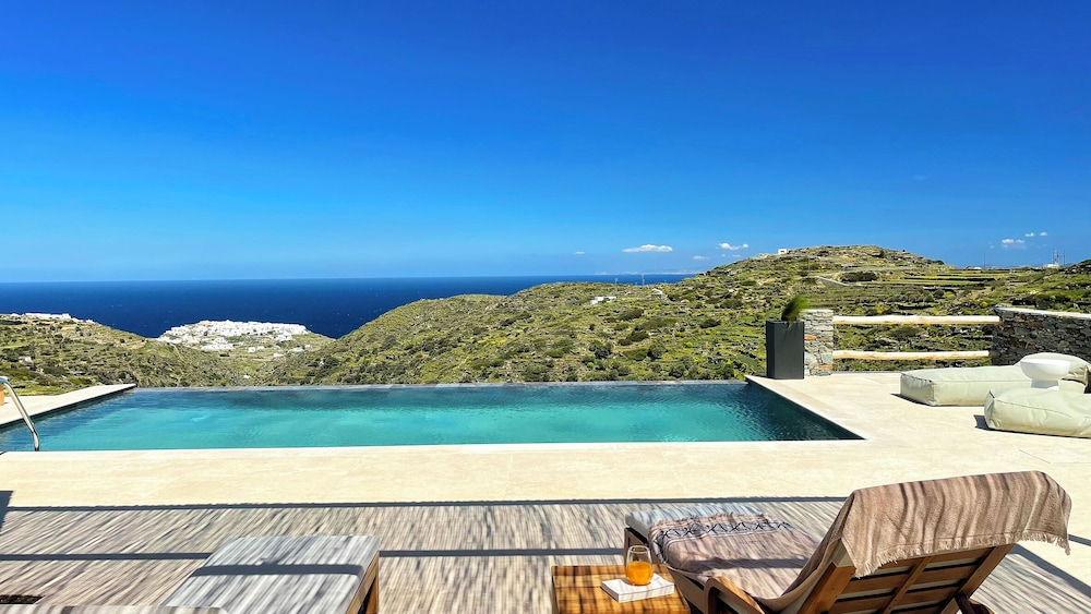 Mythic Villa