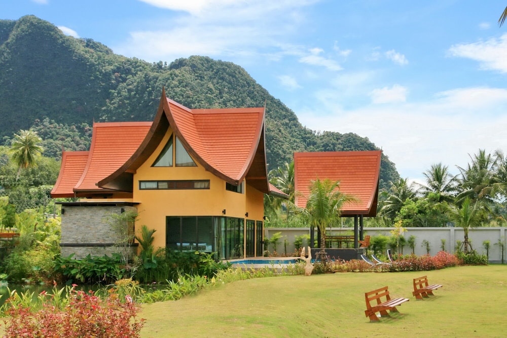 Tha Lane Bay Villa