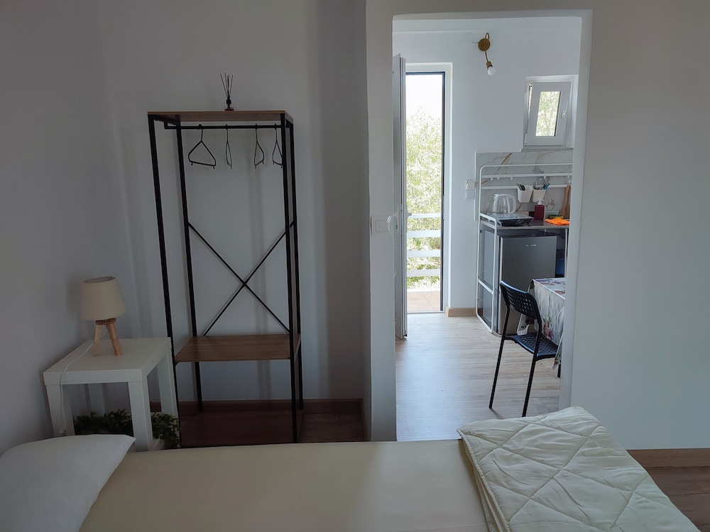 Karavaki Apartments
