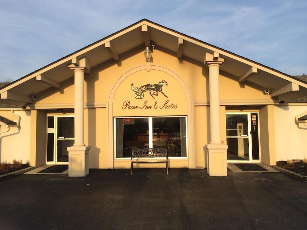 Pacer Inn And Suites Delaware
