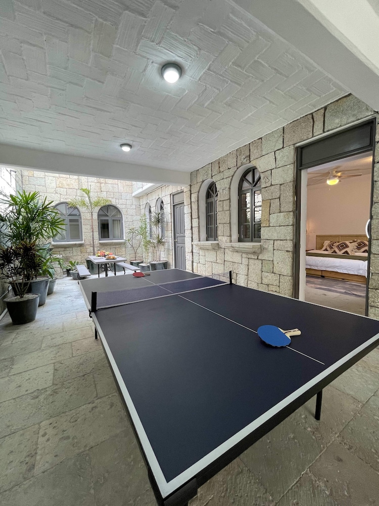 Sleeps 9 Outdoor Space Pingpong Table in Villa