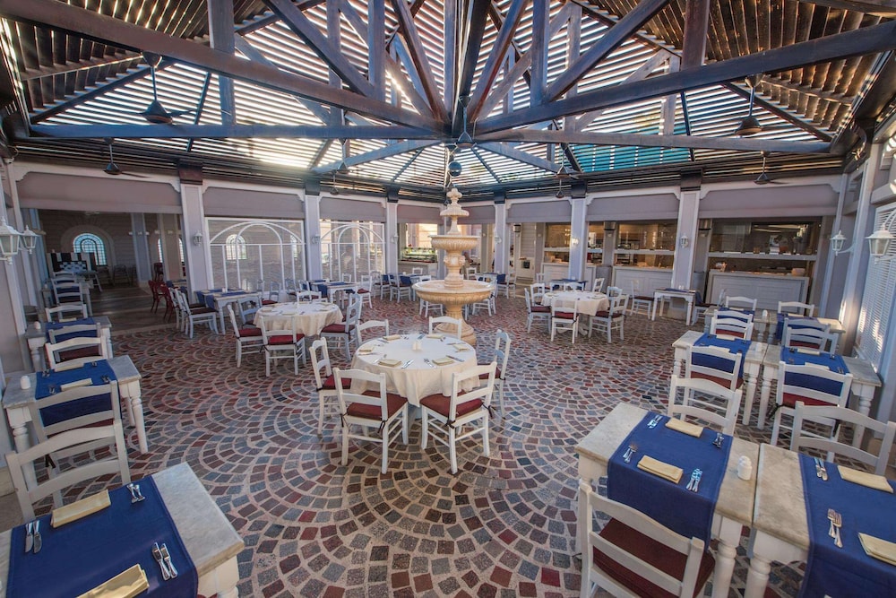 SENTIDO Reef Oasis Aqua Park Resort