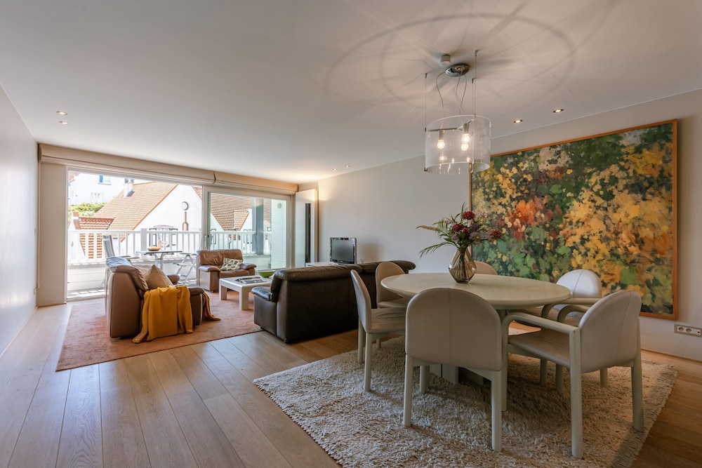 Huswell - Spacious Apartment Nearby the sea in Knokke-heist