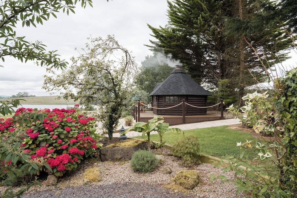 Luxury Waterfront Self-Catering Cabins