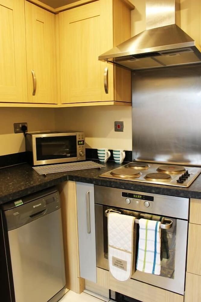 Glover Apartment