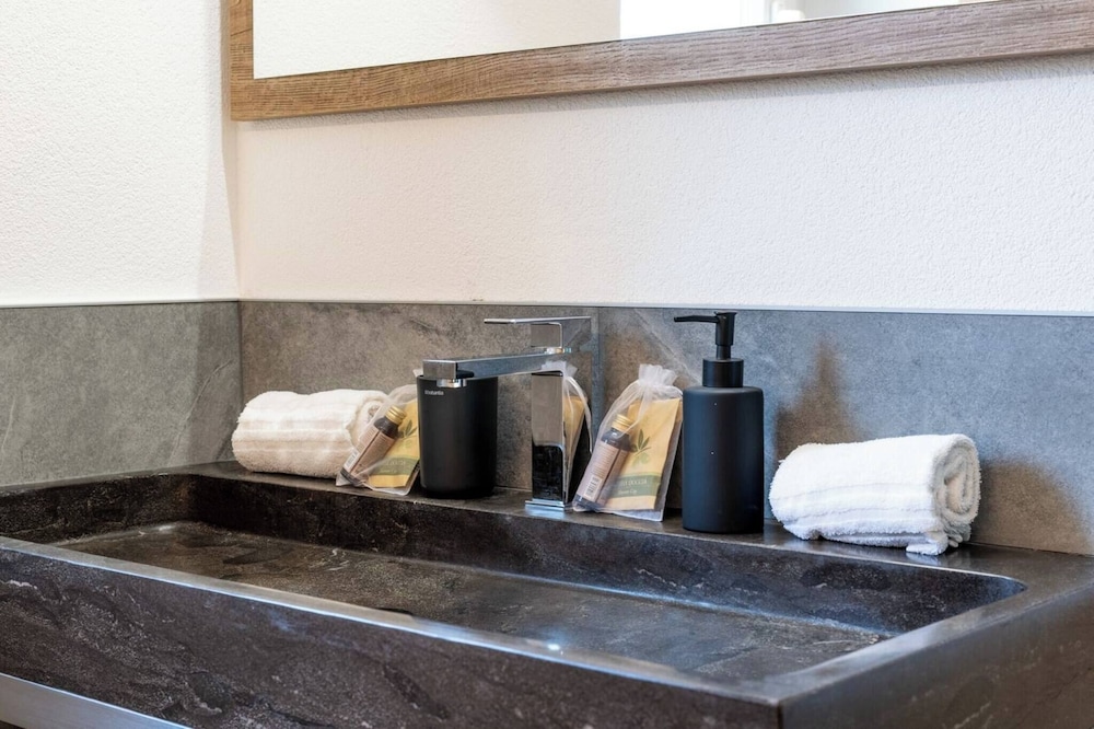 One & Only Losone Apartment