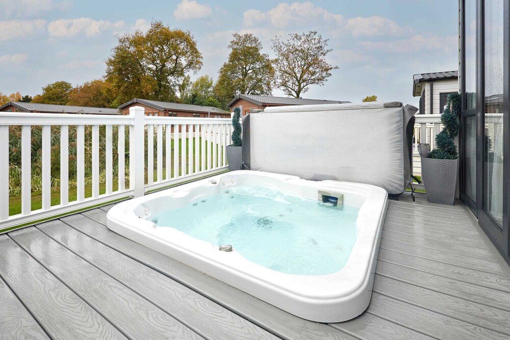 Host Stay Lakeview Winter