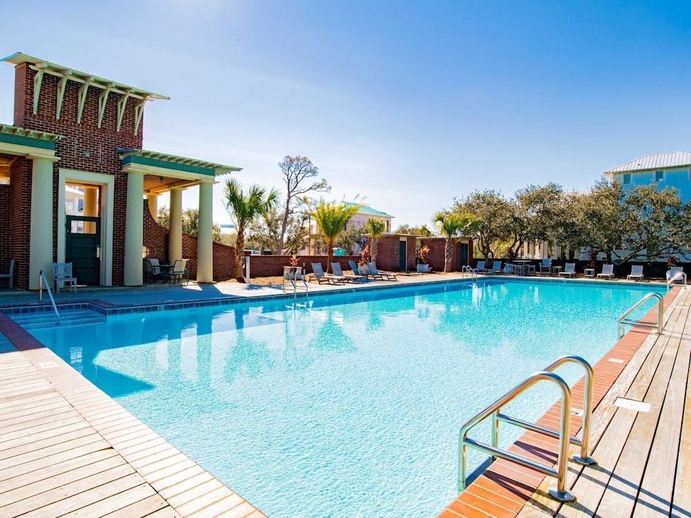 Sunshine Villa by Southern Vacation Rentals