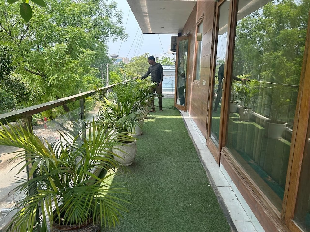 Tanvi Premium Residency