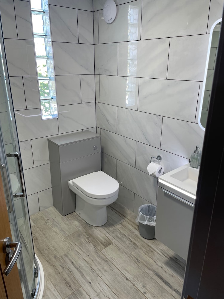 Ulverstons Little gem - Sleeps 2 - Free Parking