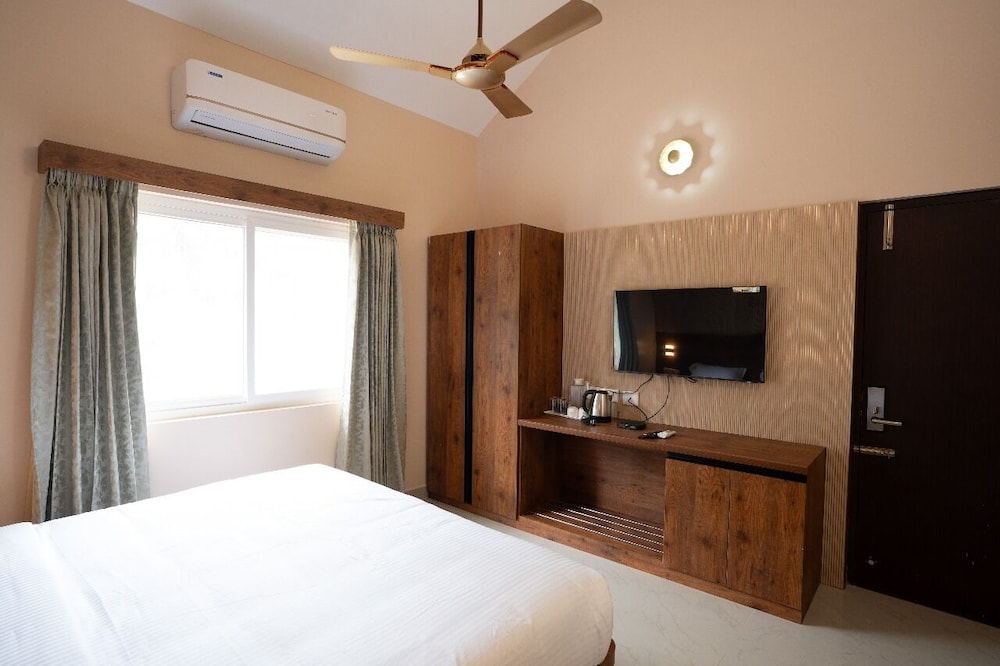 MSB Silver Spring Resort