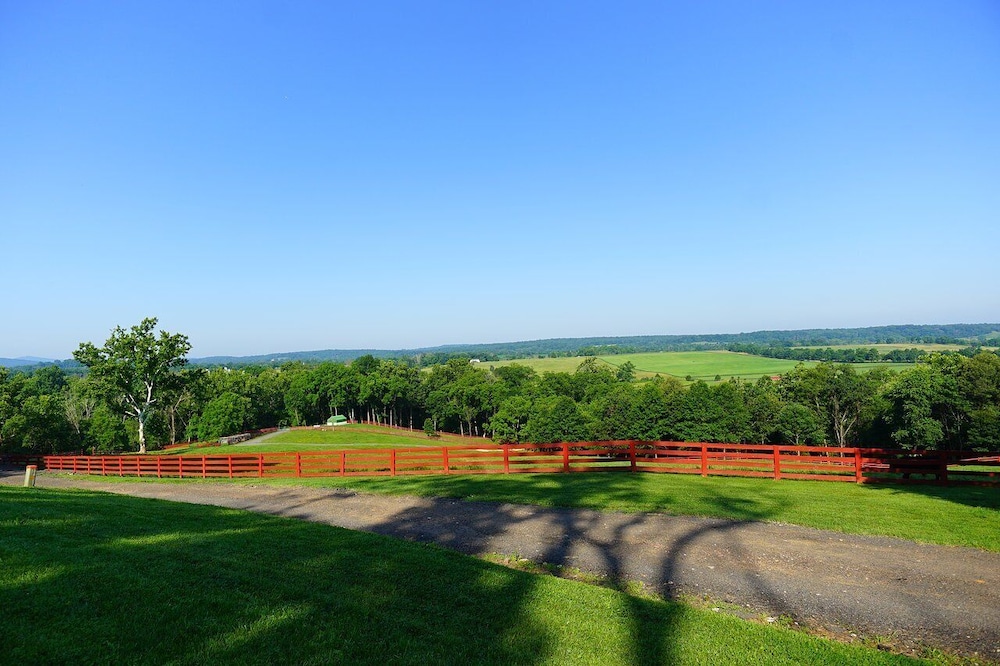 Leesburg Vacations - The Manor at Courtland Farm - Property Image 90