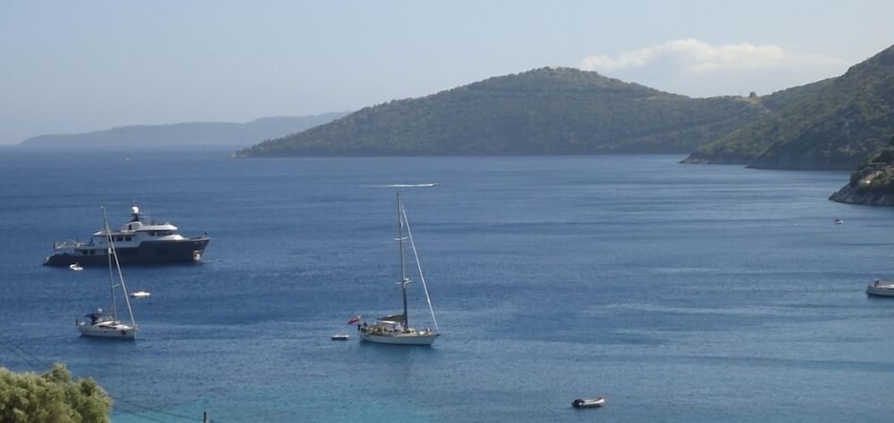 Poros Beach
