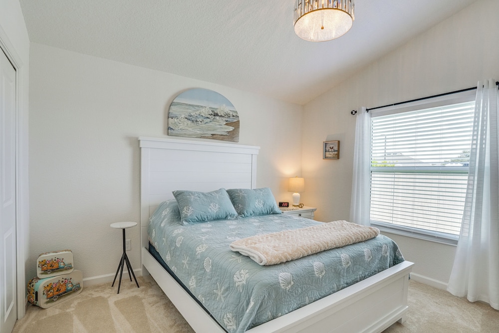 Screened Lanai: New-build Home in The Villages! view 4