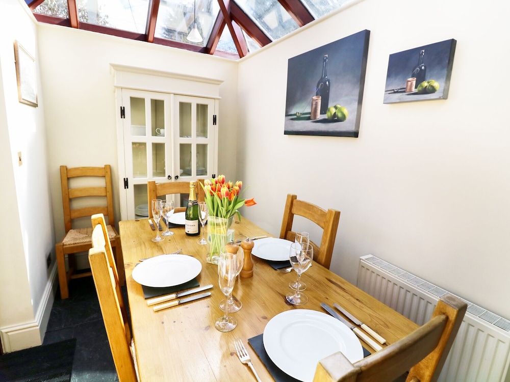 Yelverton Vacations - 11 The Village - Property Image 3