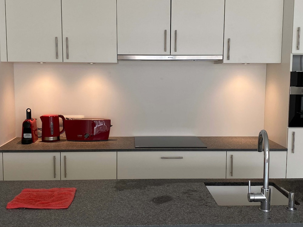 Huswell - Family-friendly Apartment in Nieuwpoort With Shared Summer Pool