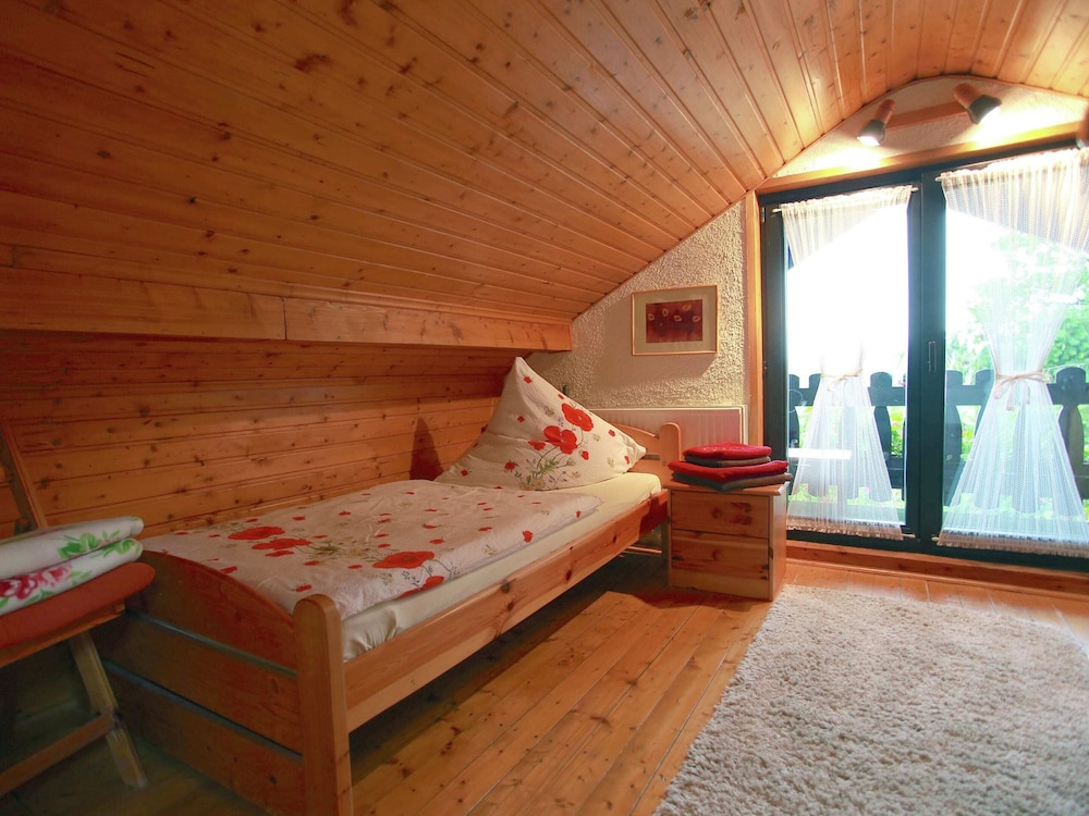 Attraktives Ferienhaus mit Kamin in Waltershausen view 3