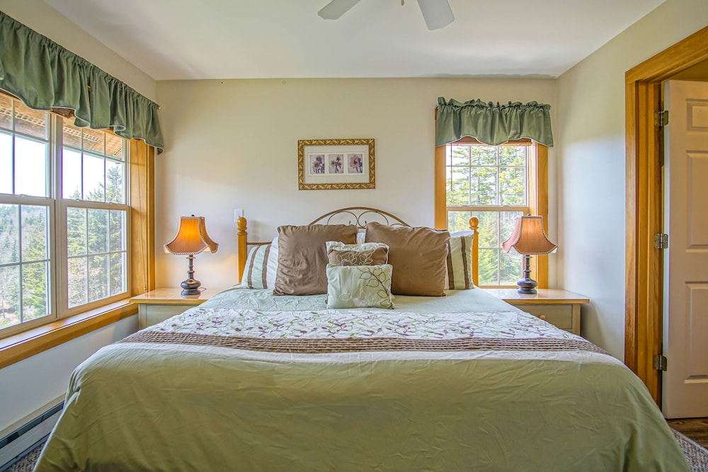 Camp 4 #21: 2 Bedrooms, 2.5 Baths: Slope Side, Gas Fireplace