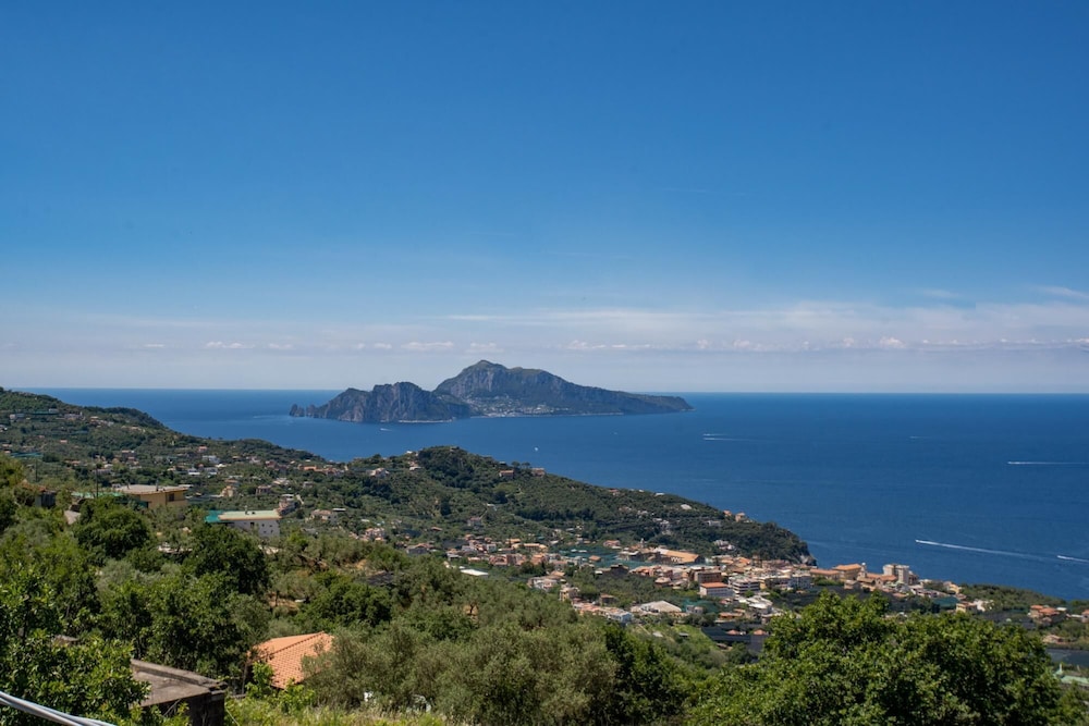 Villa Giulia With Heated Pool and Jacuzzi view 4